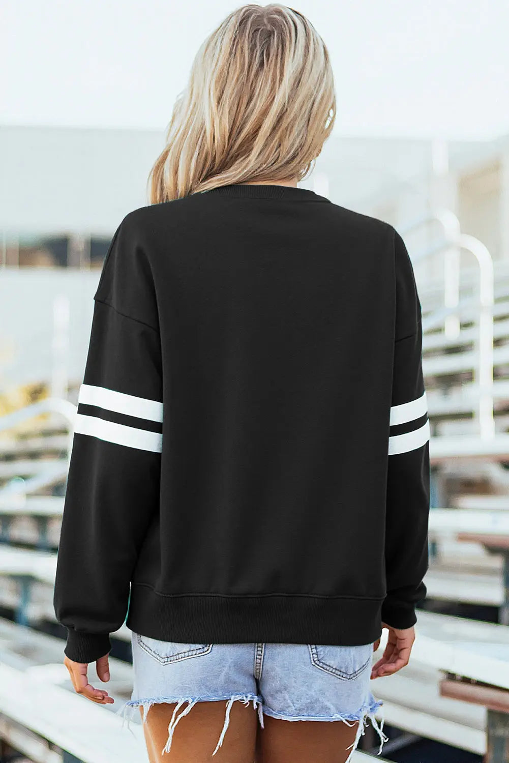Oversized Drop-Shoulder Sweatshirt met Varsity Strepen Threaded Pear