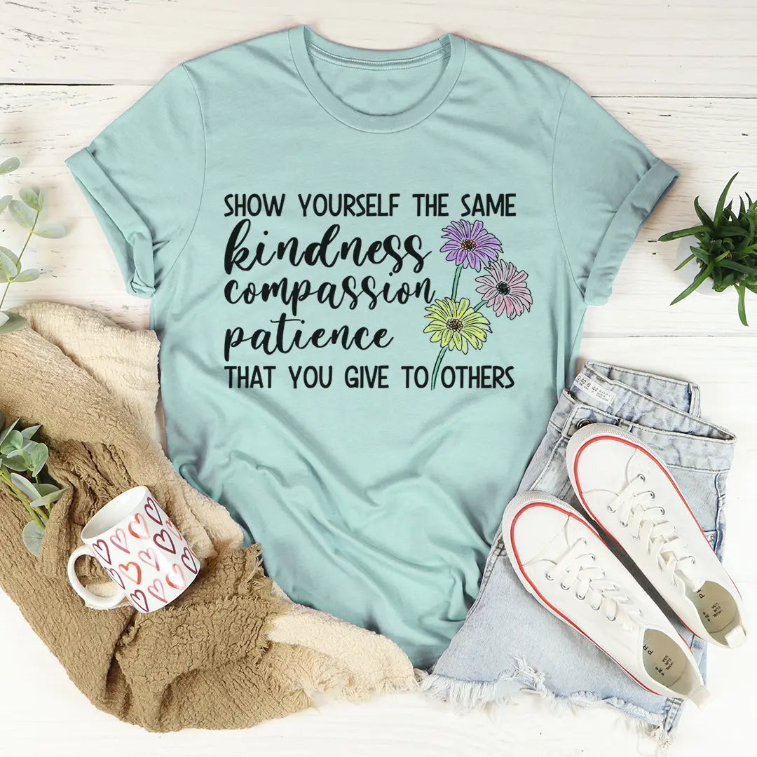 Show Yourself Kindness T-shirt – Inspirerend & Comfortabel MerchMallow