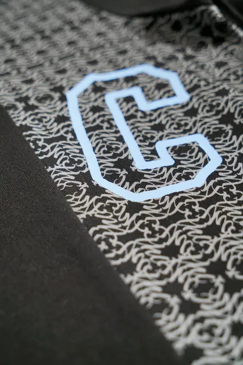 Reconstructed Cotton Shirt met Loose Threads – The Process (Limited Edition) Hideout