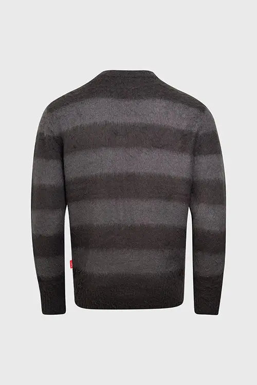 Furry Sweater met Subtiele Strepen – Eternal Fortune Collectie (Limited Edition) Hideout