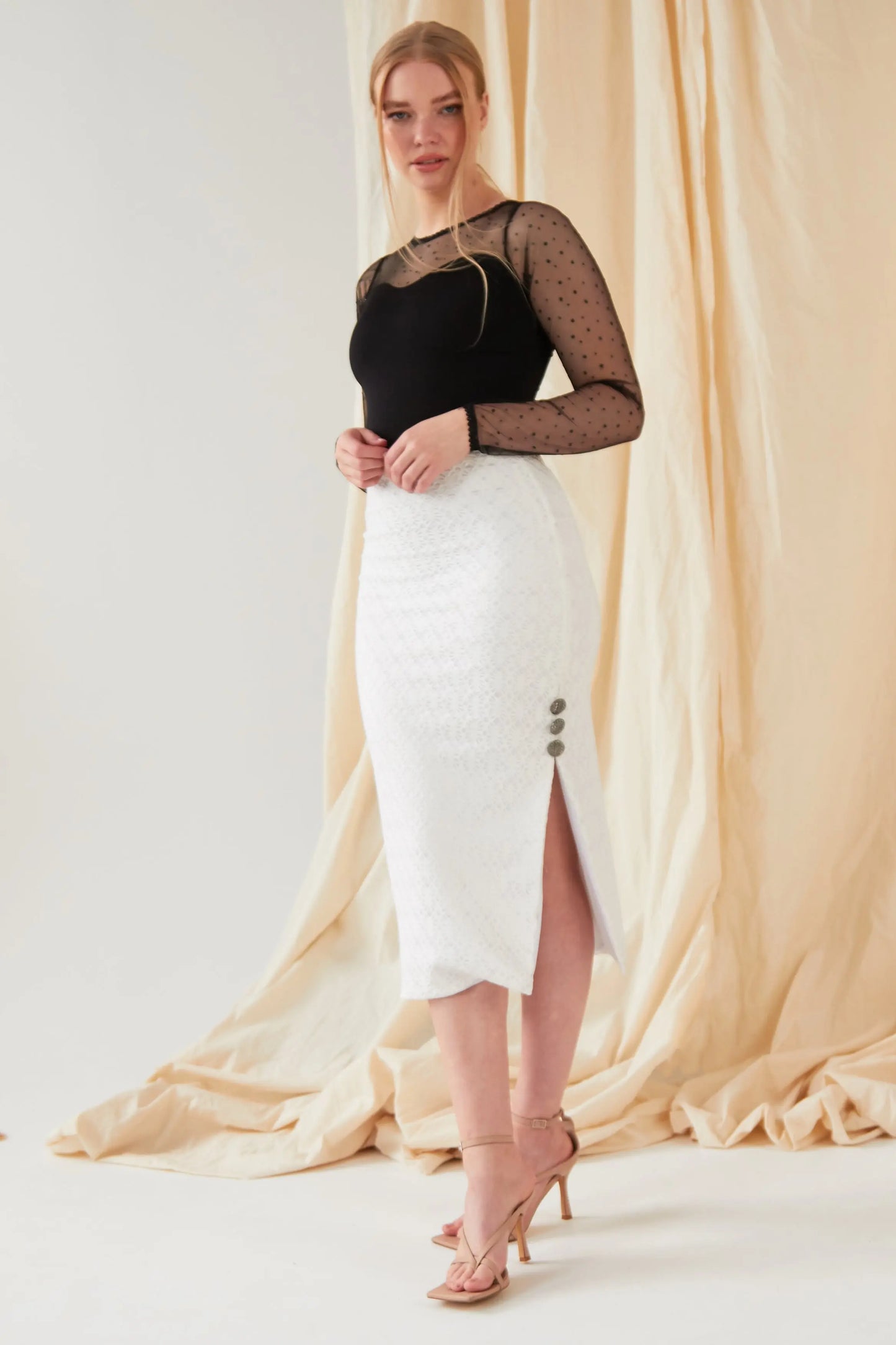 Ciara Witte Bodycon Rok van Kant met Split Sarvin